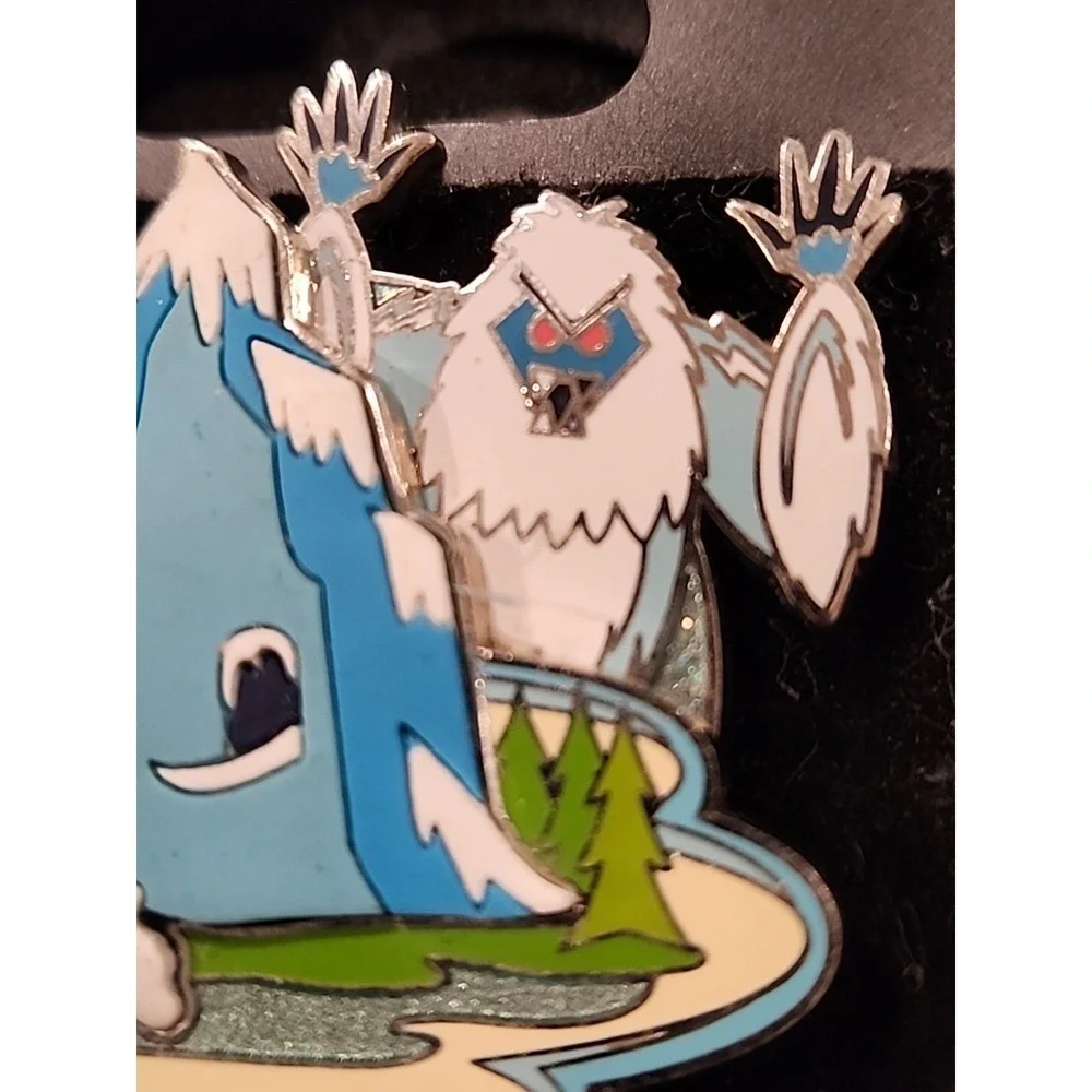 Vintage‎ Disney Pin Retro Marquee Matterhorn Abominable Snowman Disneyland 36985